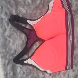 Victoria's Secret Knockout maximum support sports bra
